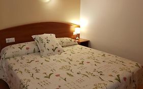 Hostal Mary - Adults Only 18 And Up
